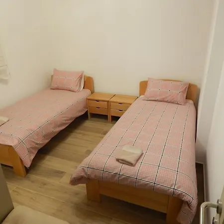 Zvezda Vodilja 2 Apartment Veternik